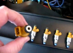 Limpeza do Compartimento do Motor